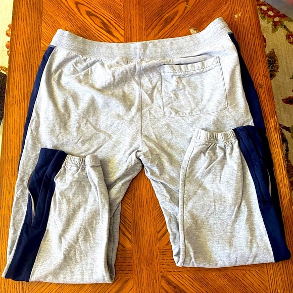 Sean John Gray and Navy Men’s Joggers - Picture 8 of 8